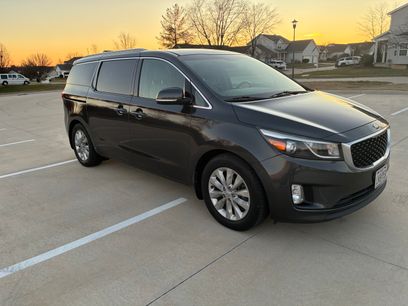 Used 2016 Kia Sedona EX