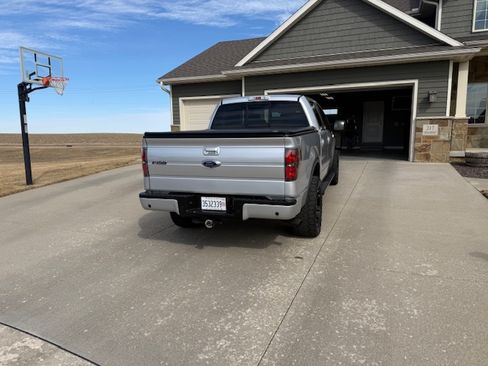 Used 2014 Ford F150 FX4 w/ Equipment Group 402A Luxury image 14