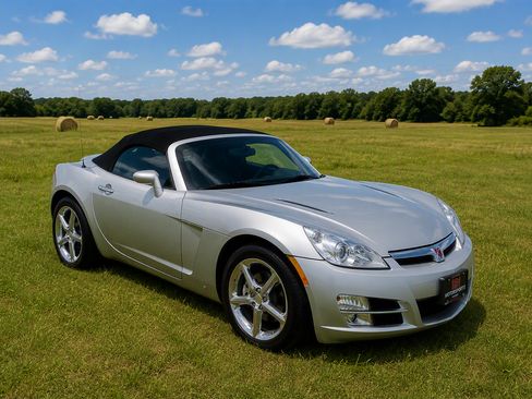 Used 2008 Saturn Sky w/ Premium Trim Package RWD image 8
