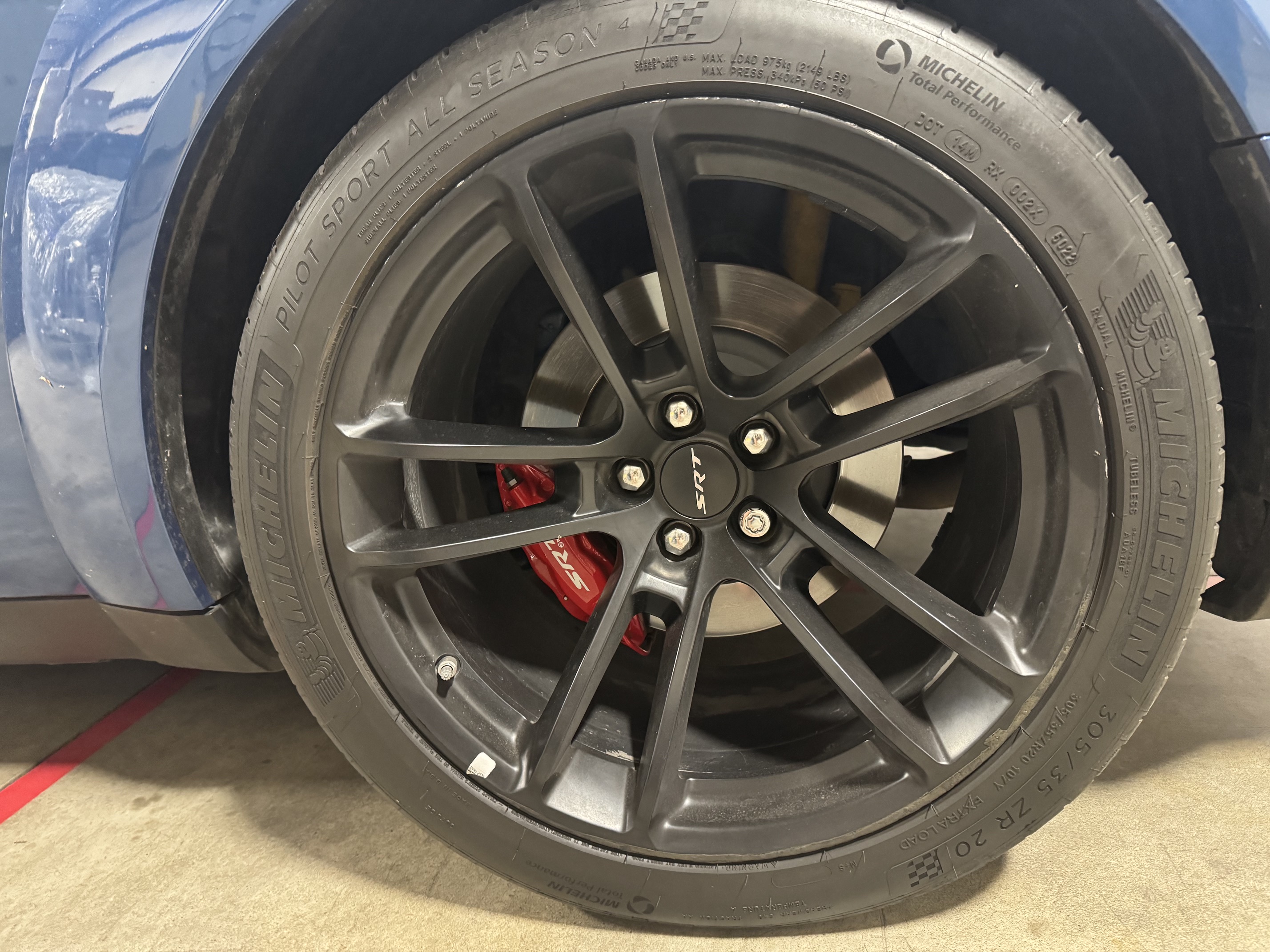 Used 2021 Dodge Challenger SRT Hellcat RWD image 8