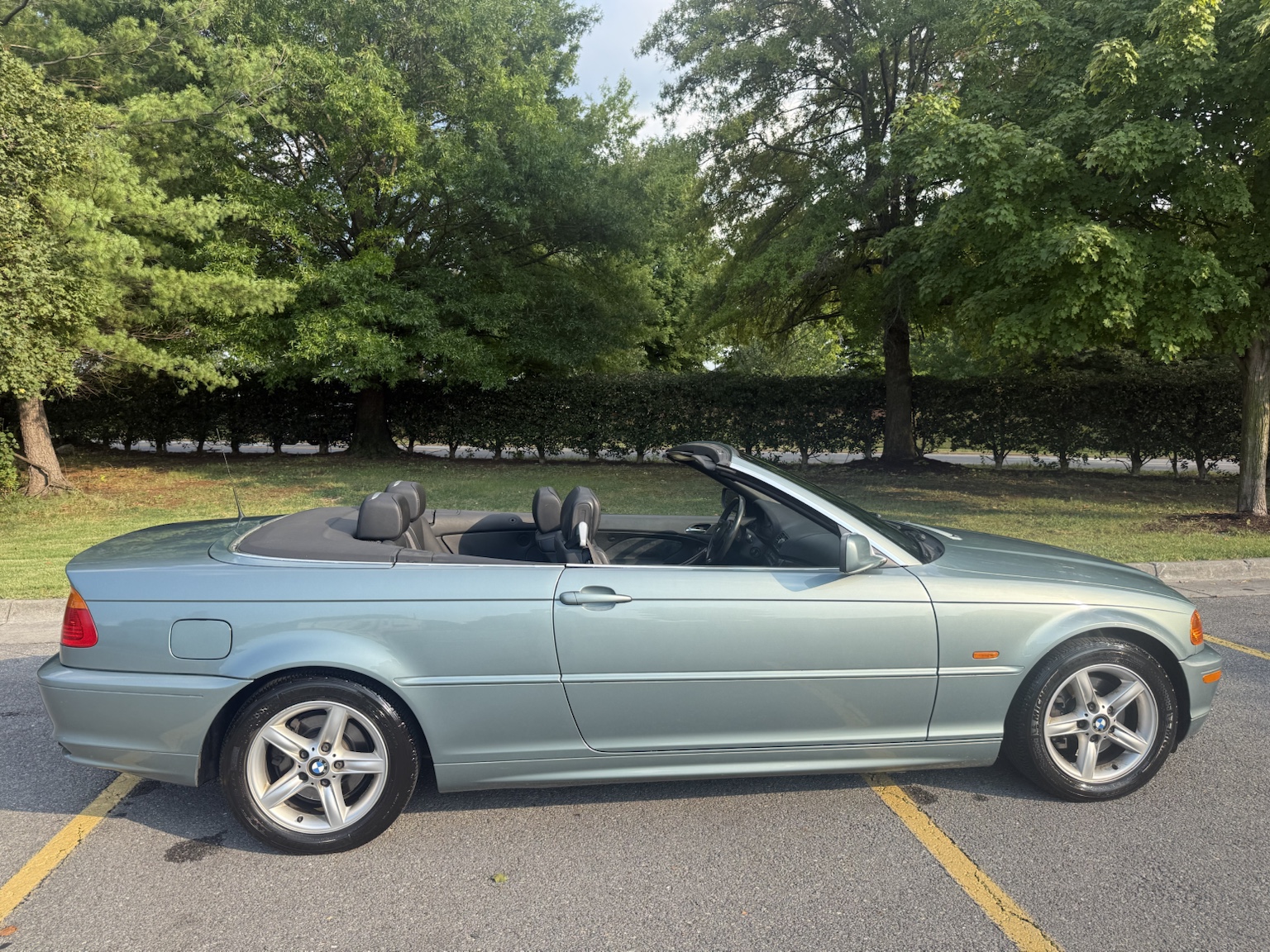 Used 2002 BMW 325Ci Convertible RWD image 5