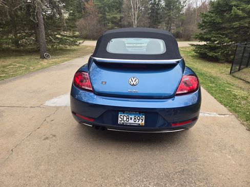 Used 2019 Volkswagen Beetle 2.0T S FWD image 5