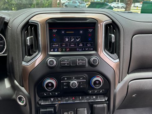Used 2022 Chevrolet Silverado 3500 High Country AWD/4WD image 13