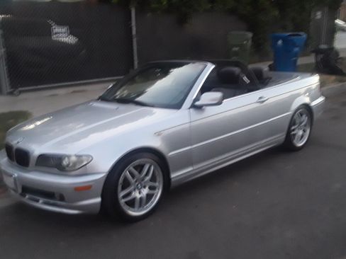 Used 2004 BMW 330Ci Convertible image 1