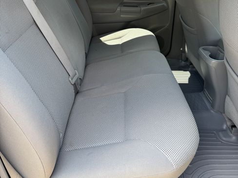 Used 2007 Toyota Tacoma PreRunner RWD image 12