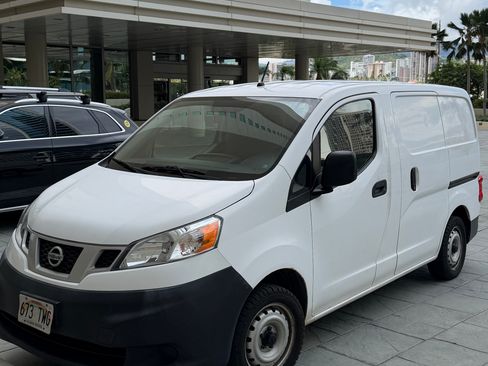 Used 2018 Nissan NV200 S w/ Cruise Control Package FWD image 12