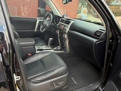 Used 2010 Toyota 4Runner Limited image 20