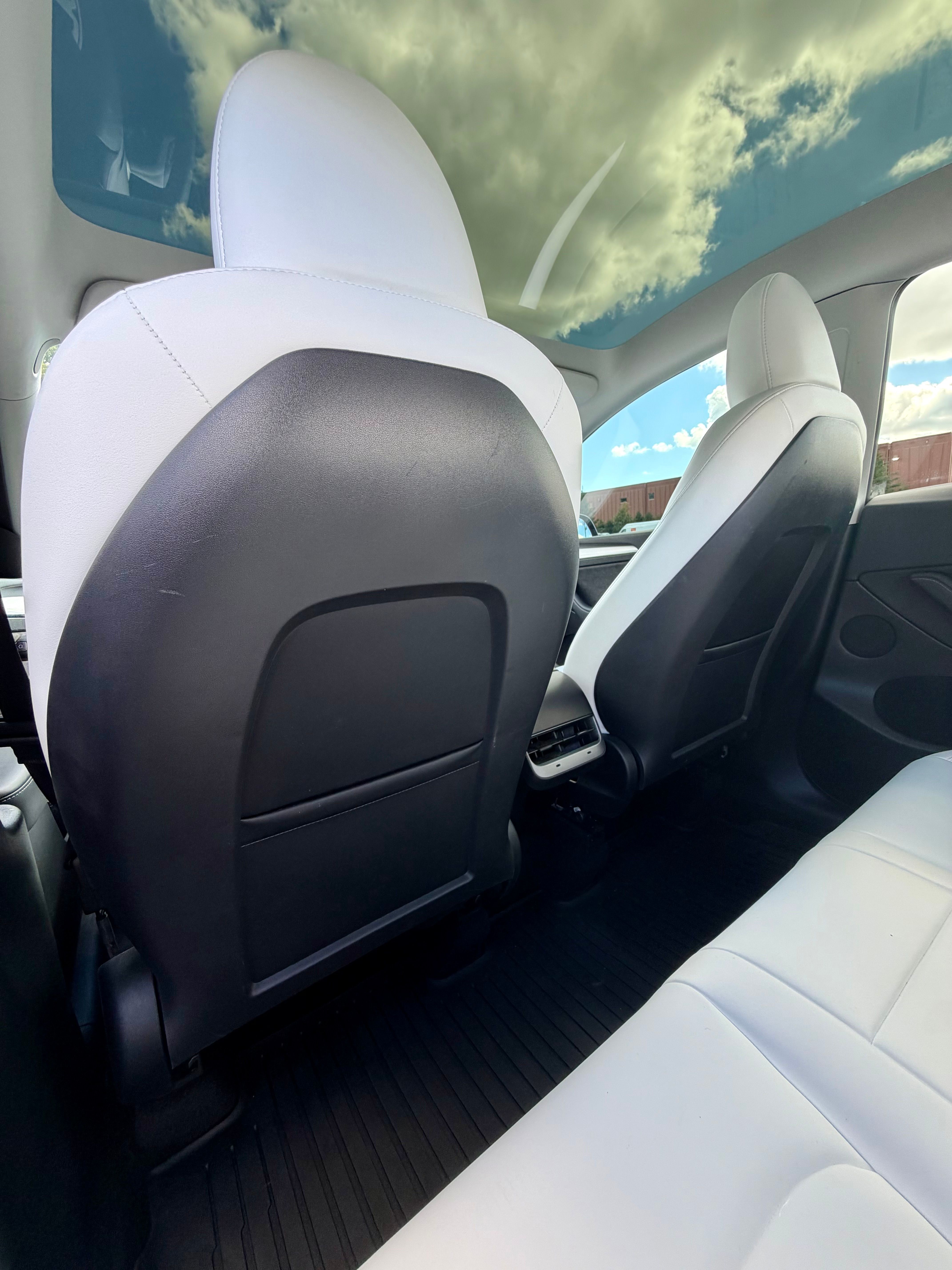 Used 2024 Tesla Model Y Performance AWD/4WD image 12