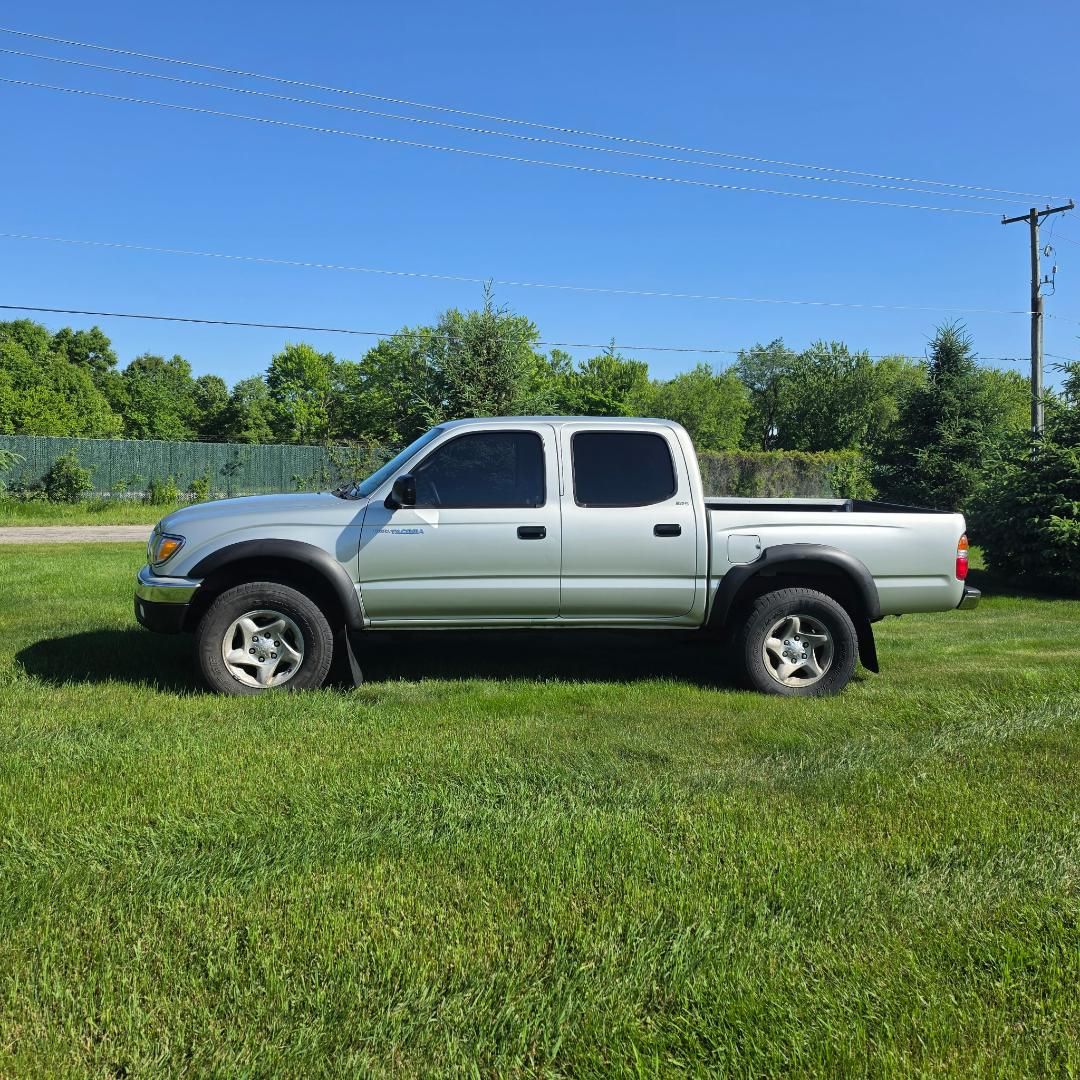 Used 2003 Toyota Tacoma PreRunner RWD image 4