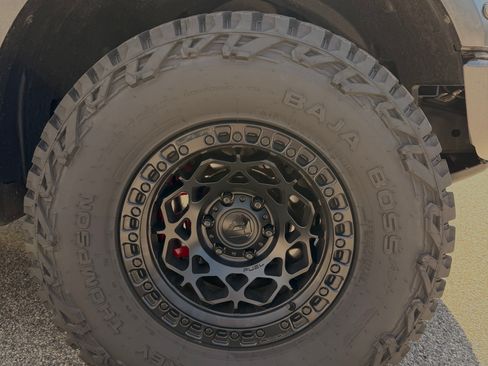 Used 2018 Ford F150 Raptor w/ Equipment Group 802A Luxury AWD/4WD image 4