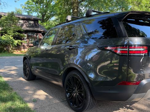 Used 2019 Land Rover Discovery HSE AWD/4WD image 6