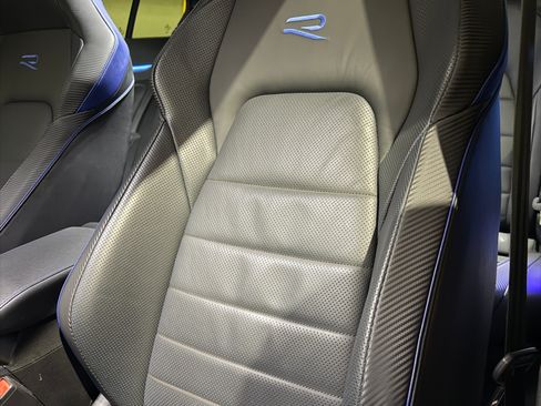 Used 2024 Volkswagen Golf R AWD/4WD image 17