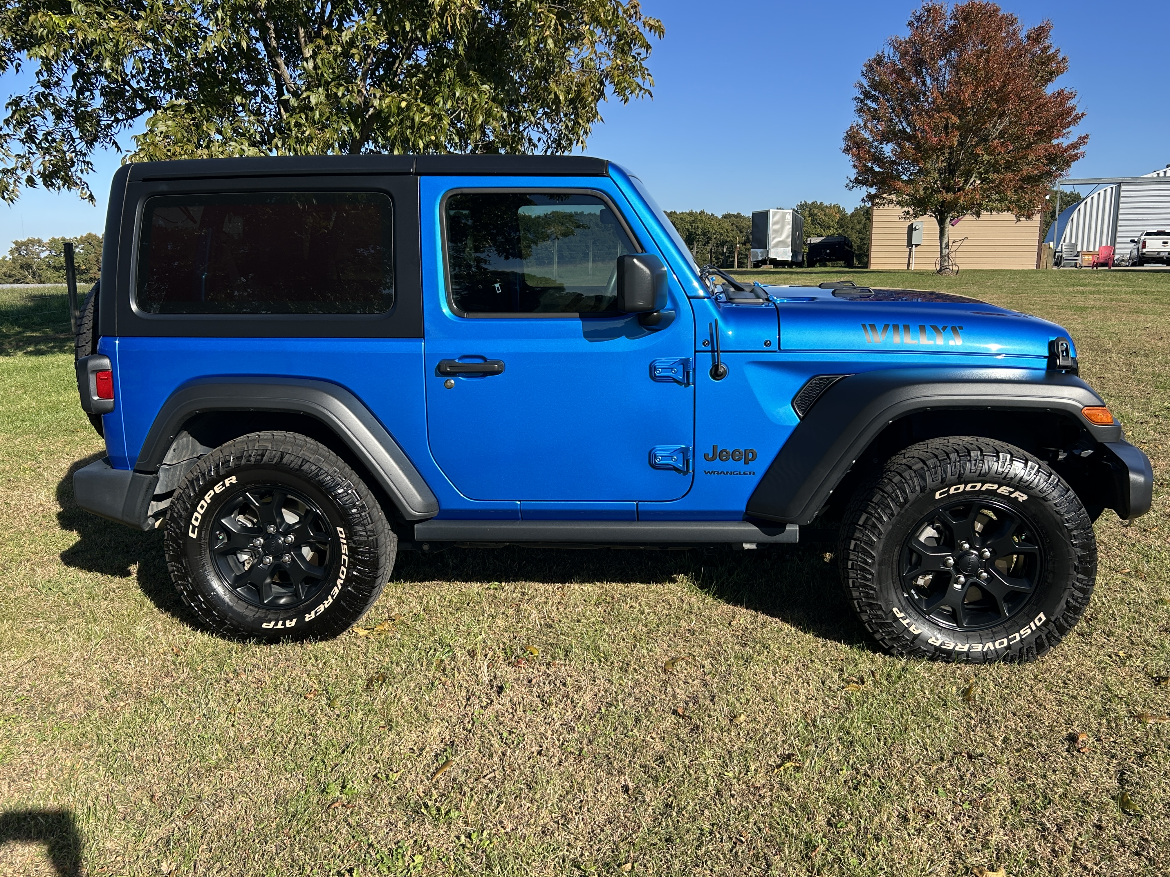 Used 2022 Jeep Wrangler Sport AWD/4WD image 5