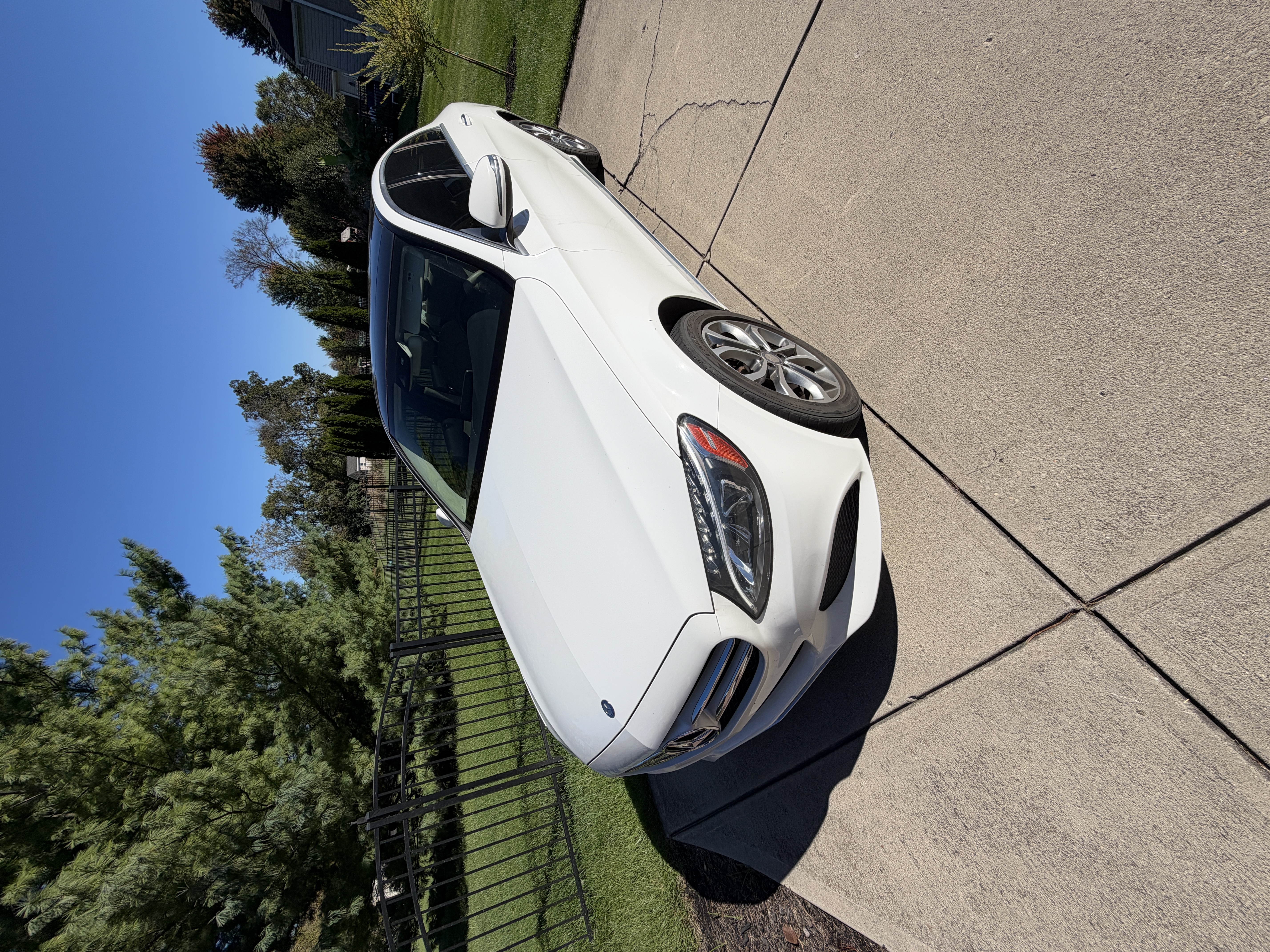 Used 2016 Mercedes-Benz C 300 4MATIC Sedan image 1