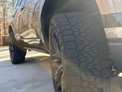 Used 2025 Lexus GX 550 image 2