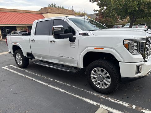 Used 2020 GMC Sierra 2500 Denali w/ Denali Ultimate Package image 8