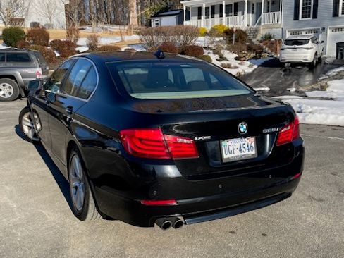 Used 2011 BMW 528i Sedan image 24
