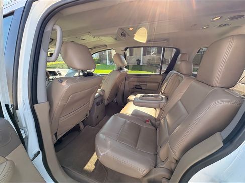 Used 2013 Nissan Armada SV w/ Driver Pkg image 5