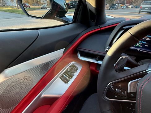 Used 2024 Chevrolet Corvette Stingray Premium Cpe w/ Battery Protection Package image 20