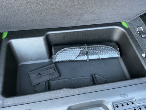 Used 2018 Jeep Wrangler Unlimited Sahara image 18