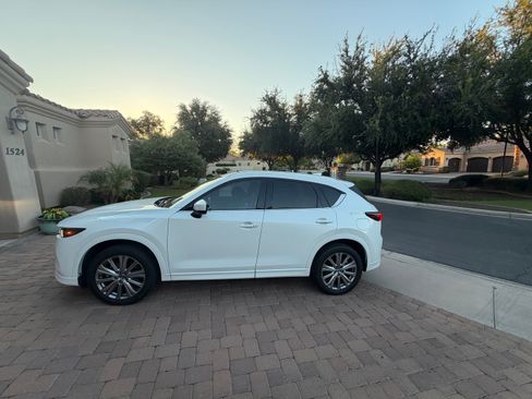 Used 2022 MAZDA CX-5 Signature AWD/4WD image 6