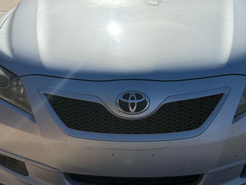 Used 2009 Toyota Camry SE image 2