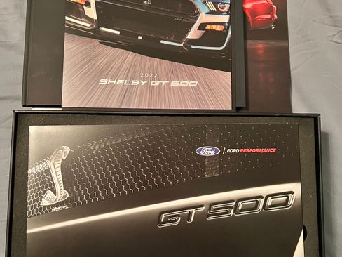 Used 2022 Ford Mustang Shelby GT500 w/ Carbon Fiber Track Pack image 16