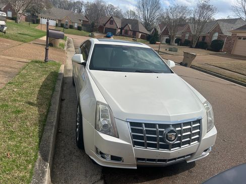 Used 2012 Cadillac CTS Premium image 4