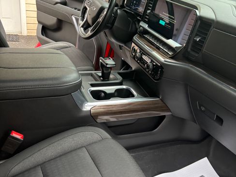 Used 2023 Chevrolet Silverado 1500 LT Trail Boss w/ Protection Package image 10