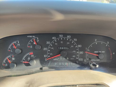 Used 2001 Ford F350 Long Bed image 8