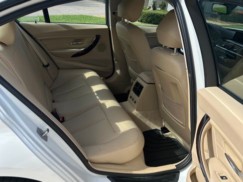 Used 2015 BMW 328i xDrive Sedan AWD/4WD image 5
