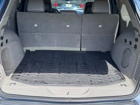 Used 2013 Jeep Grand Cherokee Laredo image 10