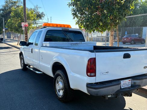 Used 2006 Ford F250 XL RWD image 6