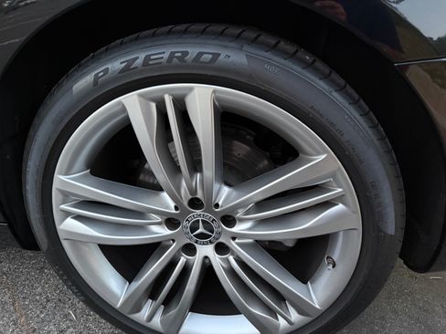 Used 2019 Mercedes-Benz S 560 Sedan image 22