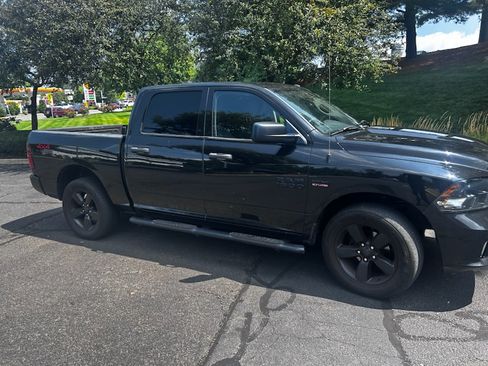 Used 2017 RAM 1500 Express w/ Black Ram 1500 Express Group AWD/4WD image 2