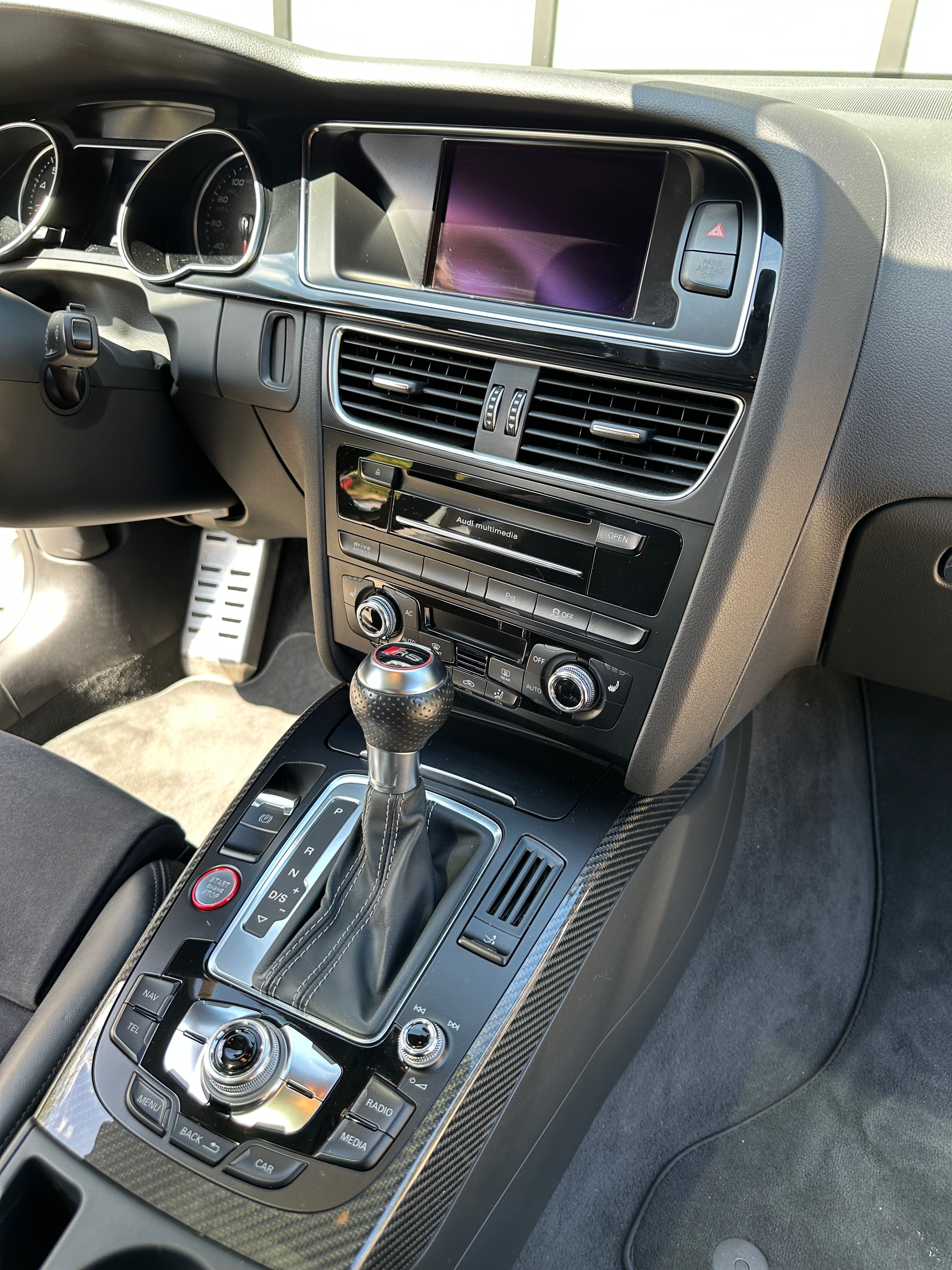 Used 2013 Audi RS 5 Coupe w/ Audi MMI Navigation Plus Pkg AWD/4WD image 25