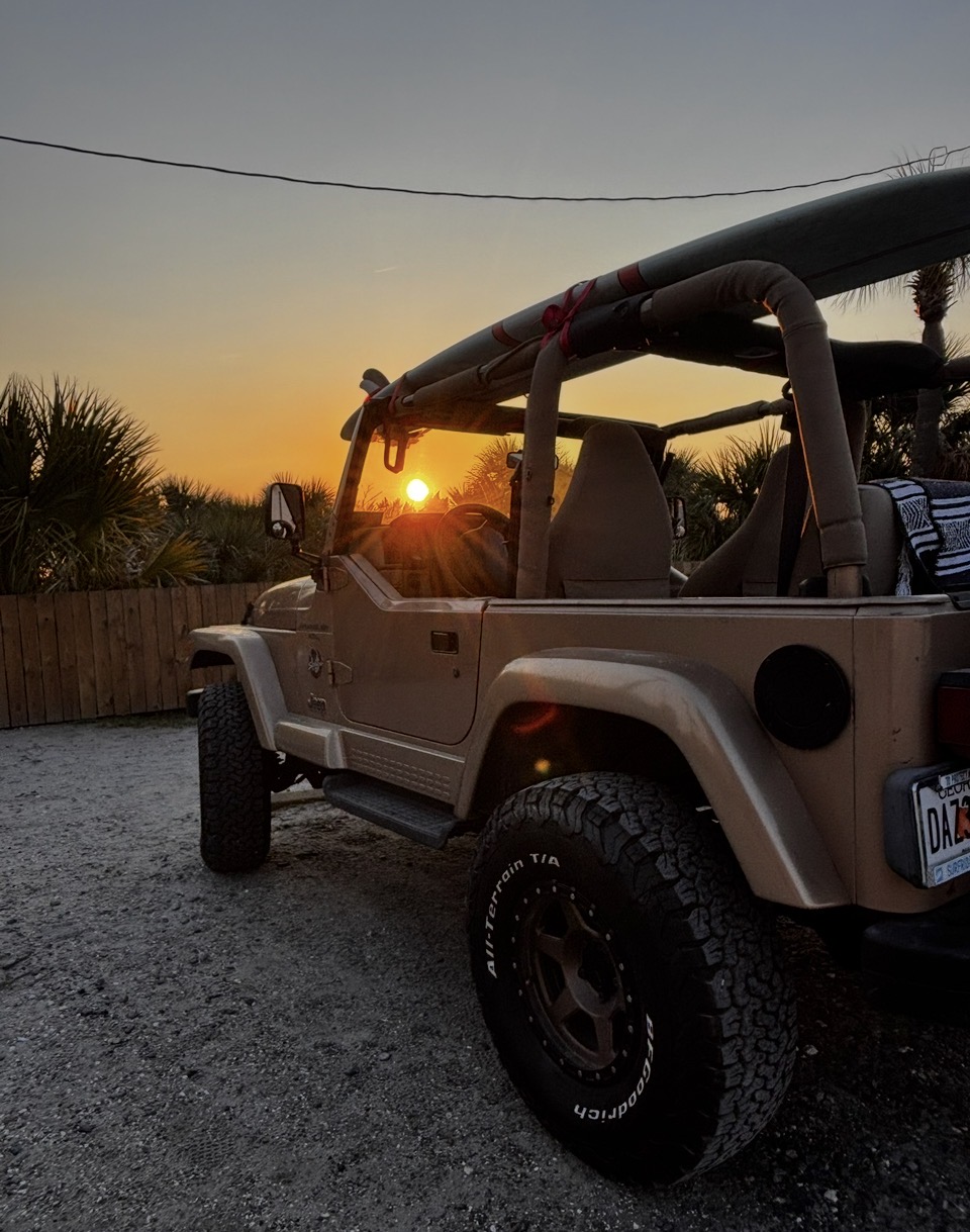 Used 1999 Jeep Wrangler Sahara AWD/4WD image 11