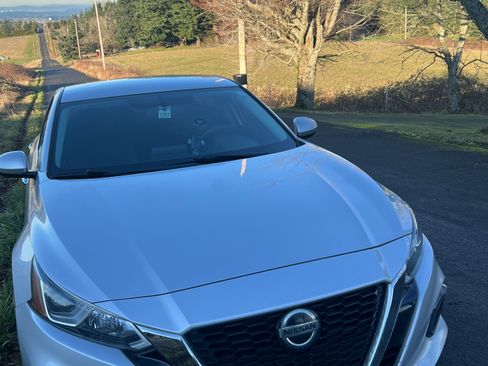 Used 2019 Nissan Altima 2.5 S image 11
