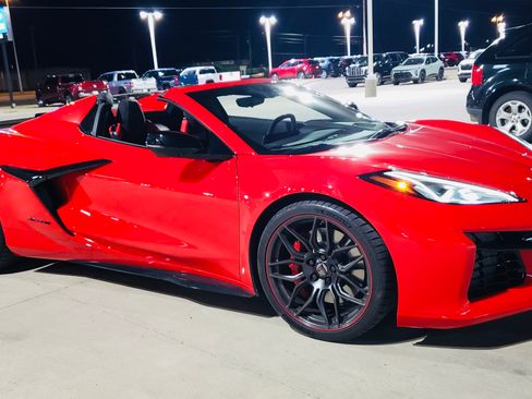 Used 2024 Chevrolet Corvette Z06 image 30