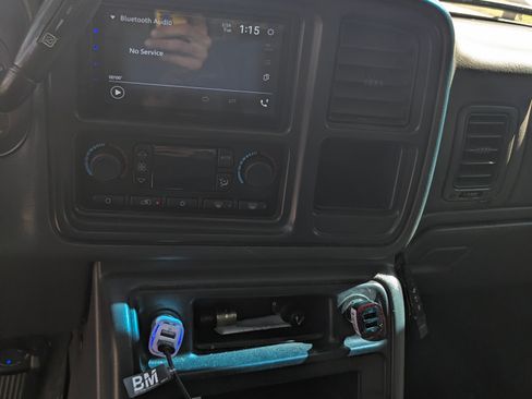 Used 2003 Chevrolet Silverado 3500 LT image 11