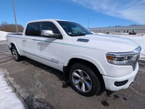 Used 2020 RAM 1500 Limited image 1