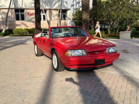 Used 1992 Ford Mustang LX RWD image 17