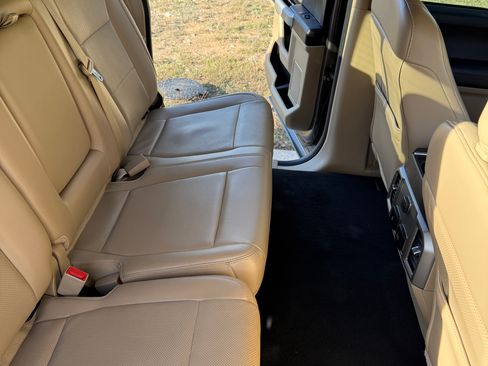 Used 2018 Ford F250 Lariat w/ Lariat Ultimate Package image 5