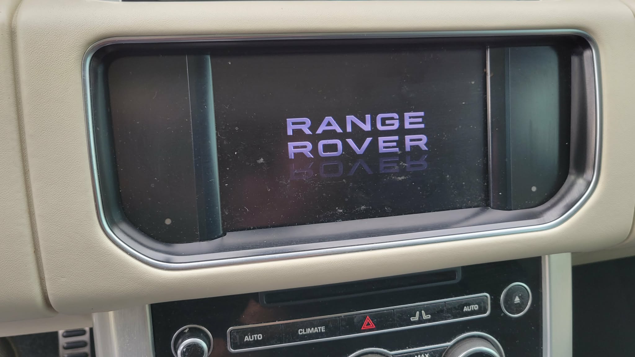 Used 2013 Land Rover Range Rover Supercharged AWD/4WD image 24