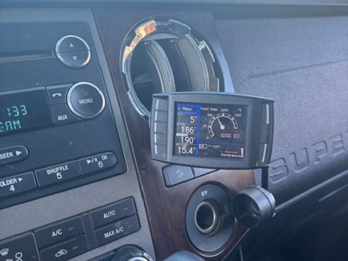 Used 2011 Ford F250 Lariat w/ FX4 Off Road Pkg image 7