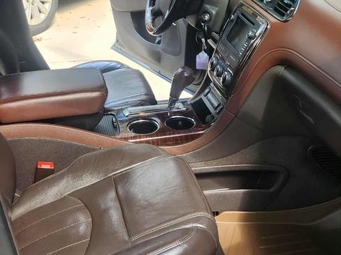 Used 2014 Buick Enclave Leather image 12