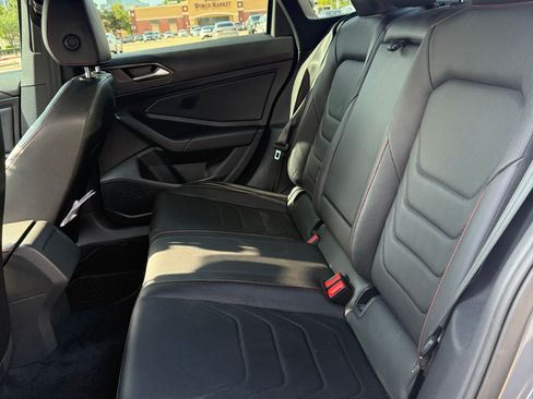 Used 2019 Volkswagen Jetta GLI FWD image 11