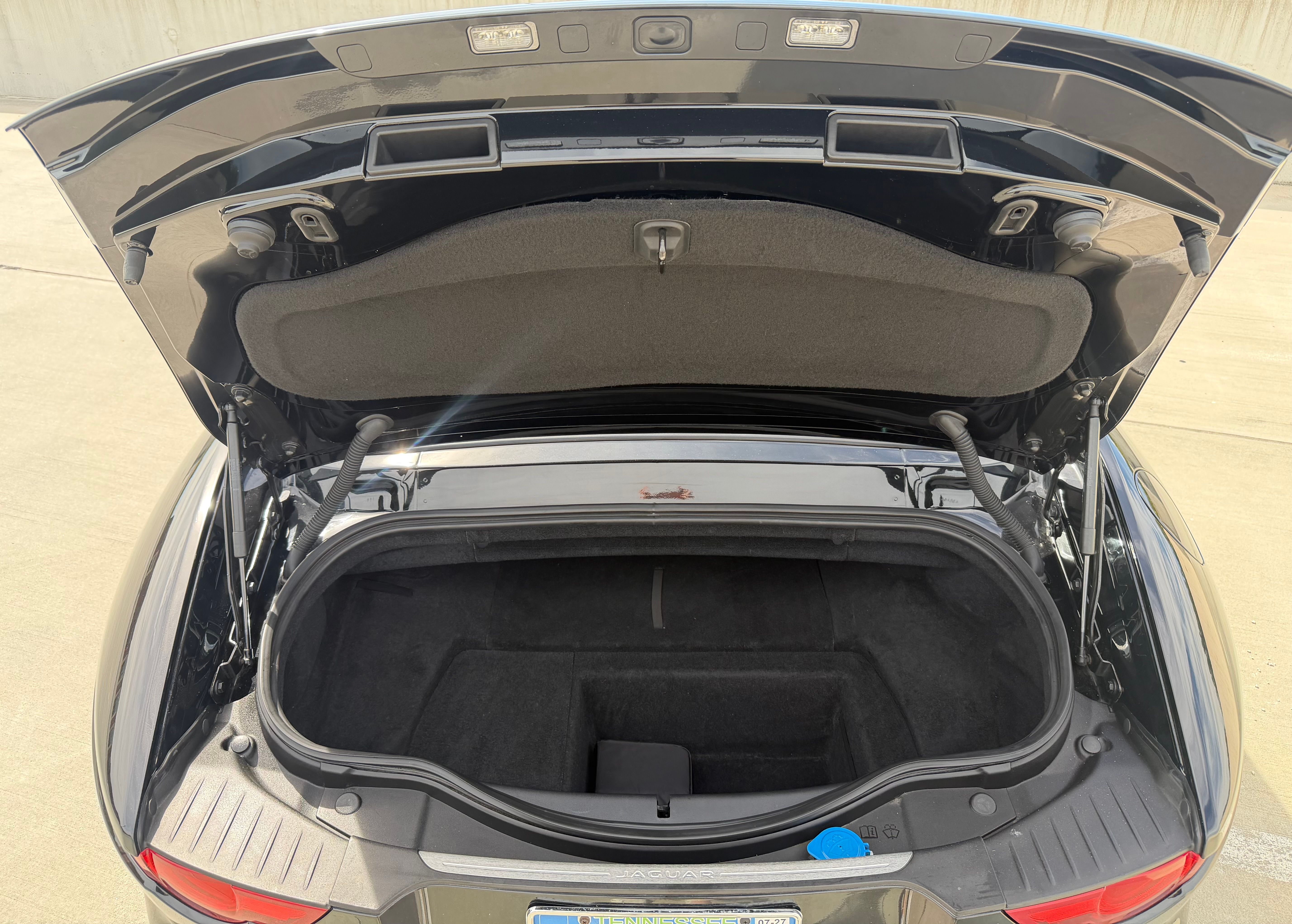 Used 2015 Jaguar F-TYPE S RWD image 27