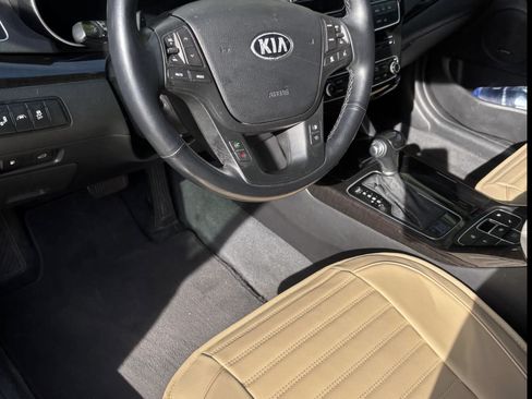 Used 2014 Kia Cadenza Premium w/ Technology Package image 11