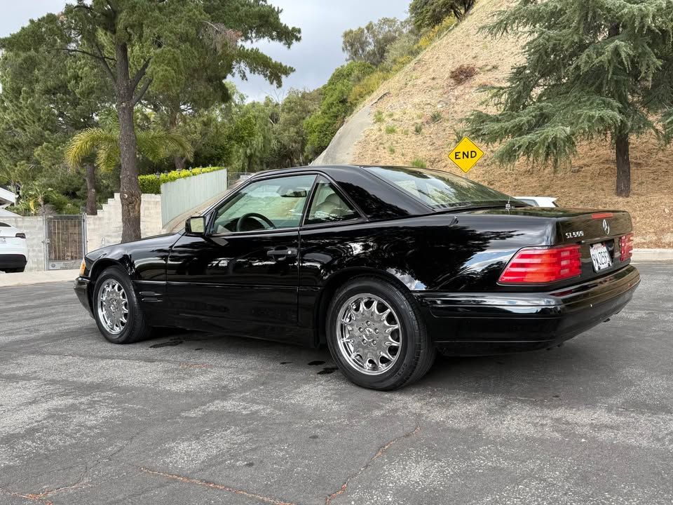 Used 1997 Mercedes-Benz SL 500 image 4